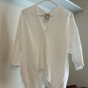 Miranda Bennett White V-Neck Textured Top